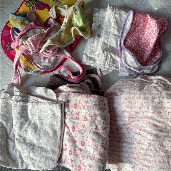 Bundle of Newborn Blankets and necessities - Picture 1 of 4